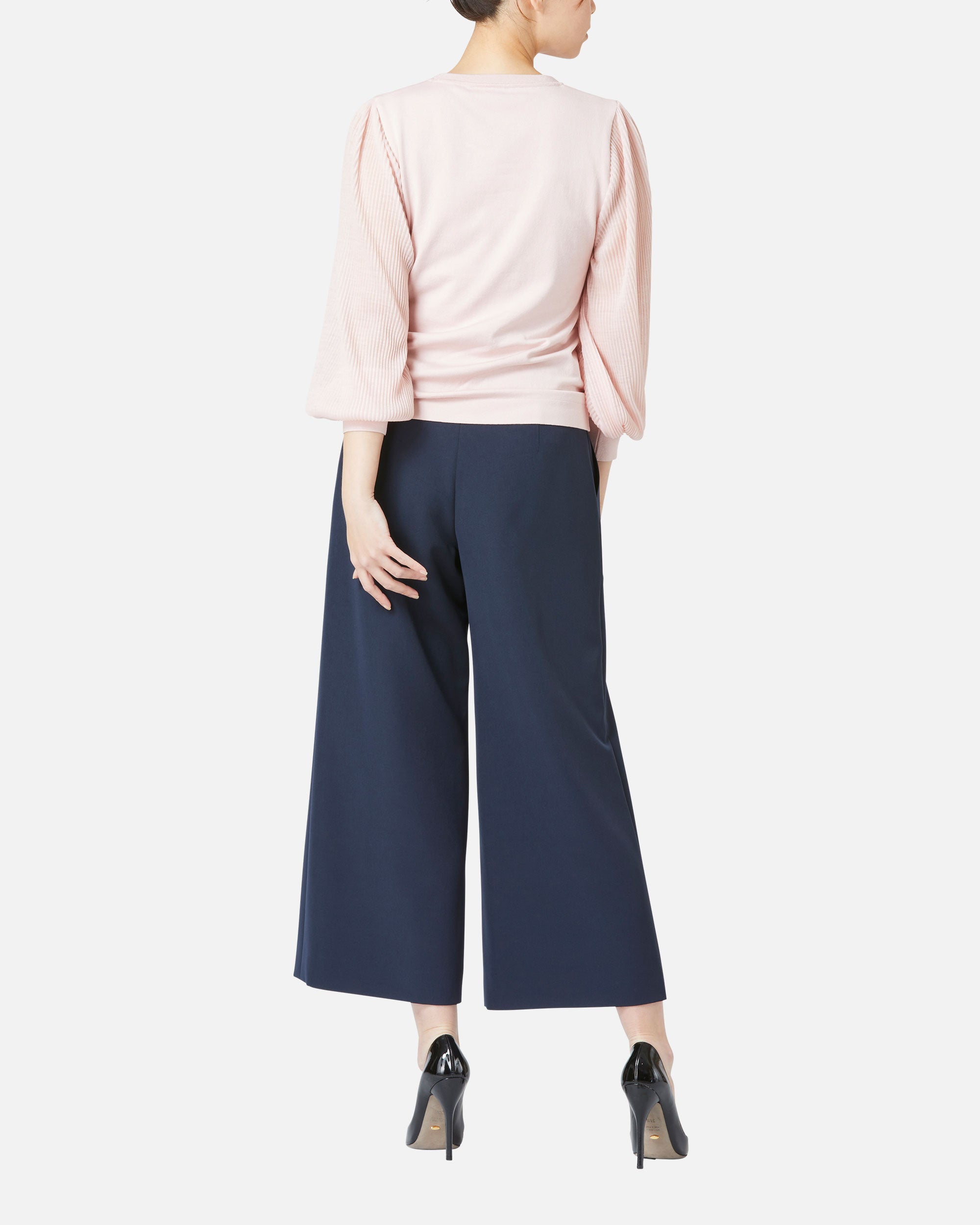 주름 소매 니트 풀오버 / Pleated Sleeve Knit Pullover