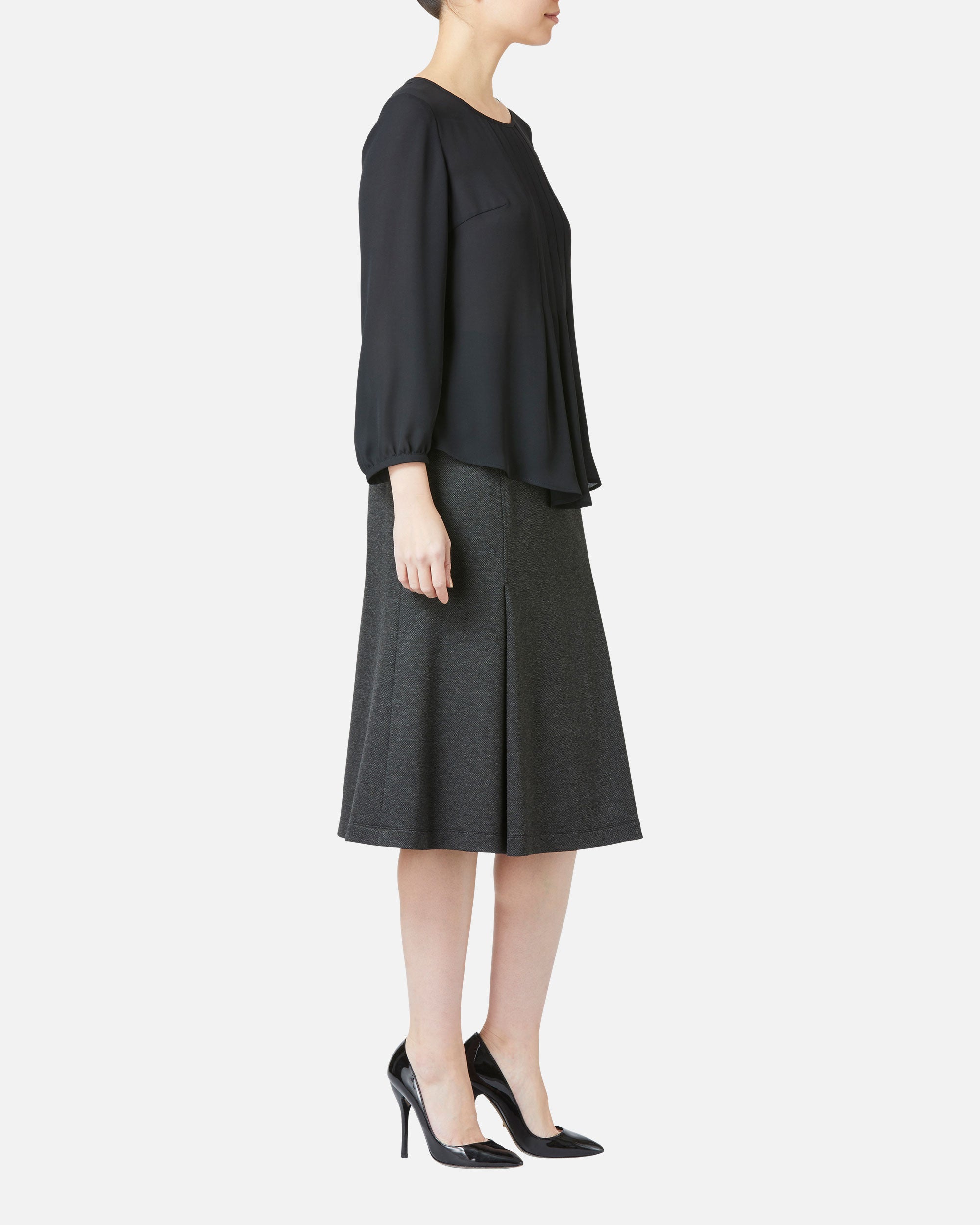 프론트 택 조젯 블라우스 / Pleated Front Blouse