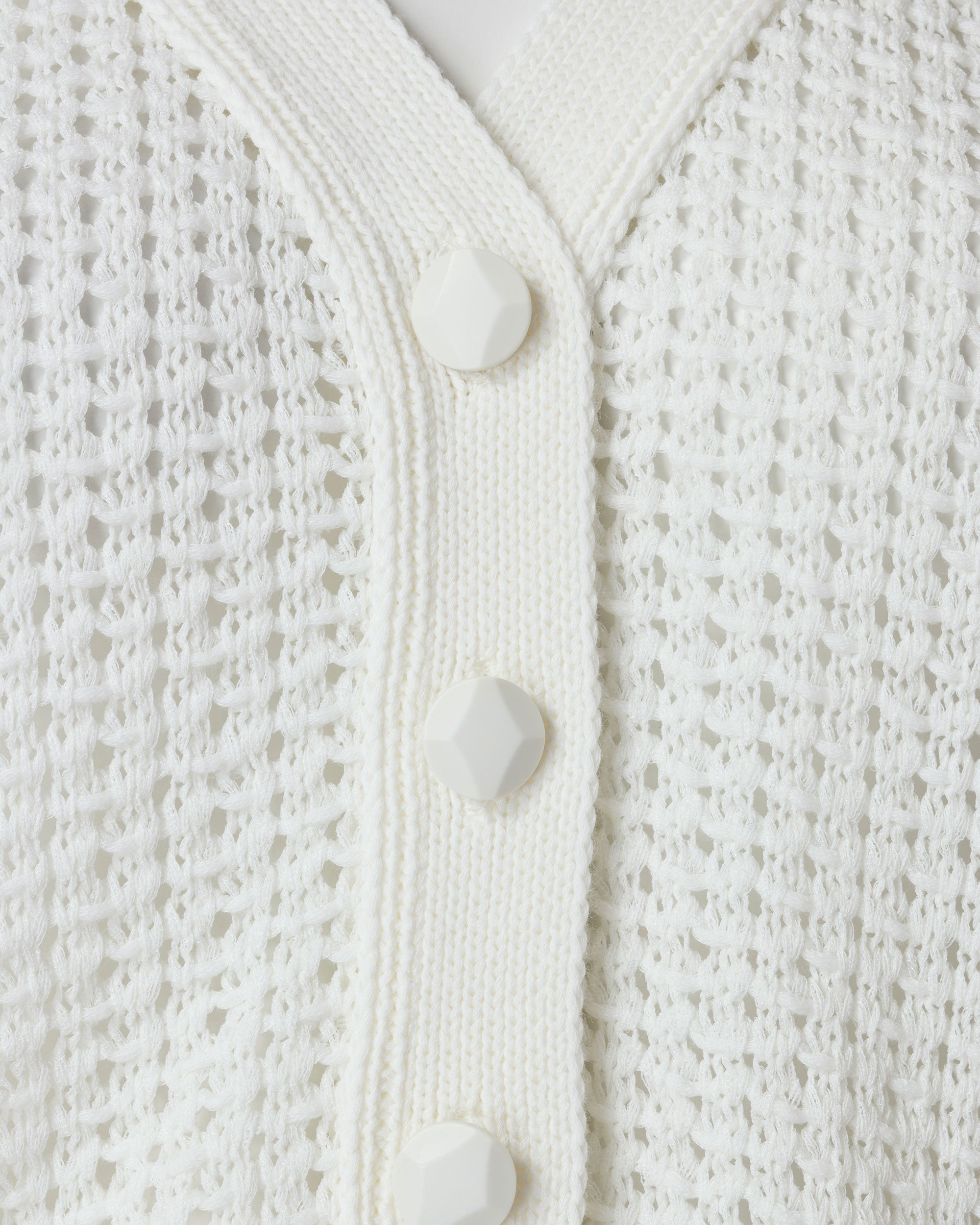 V 넥 가디건 / V-Neck Cardigan