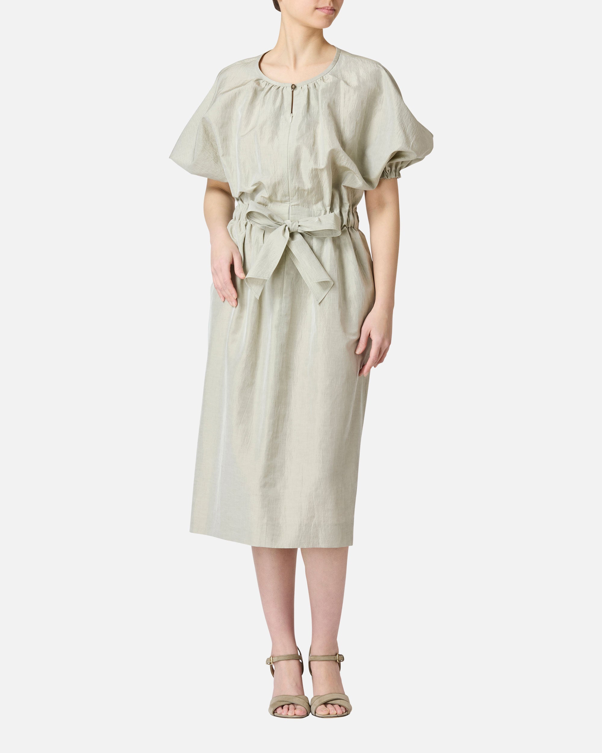 리본 개더 원피스 / Gathered Waist Dress with Ribbon