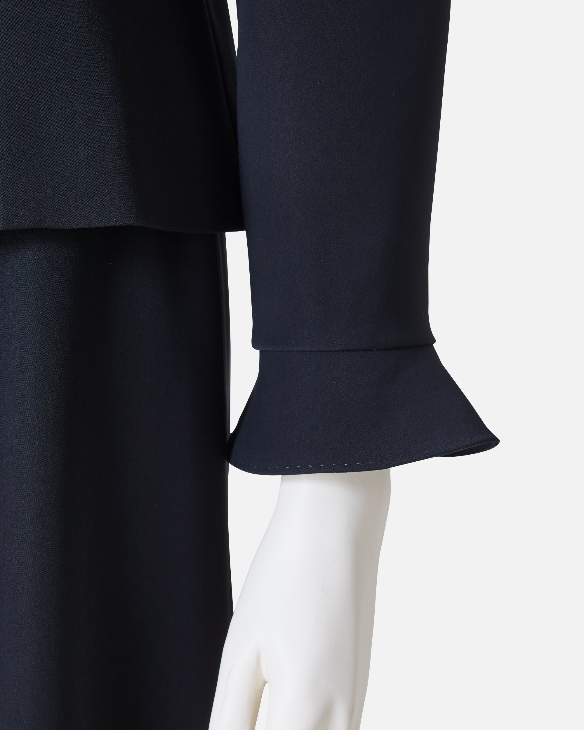 프릴 컬러 블랙 재킷 / Frill Collar Black Jacket