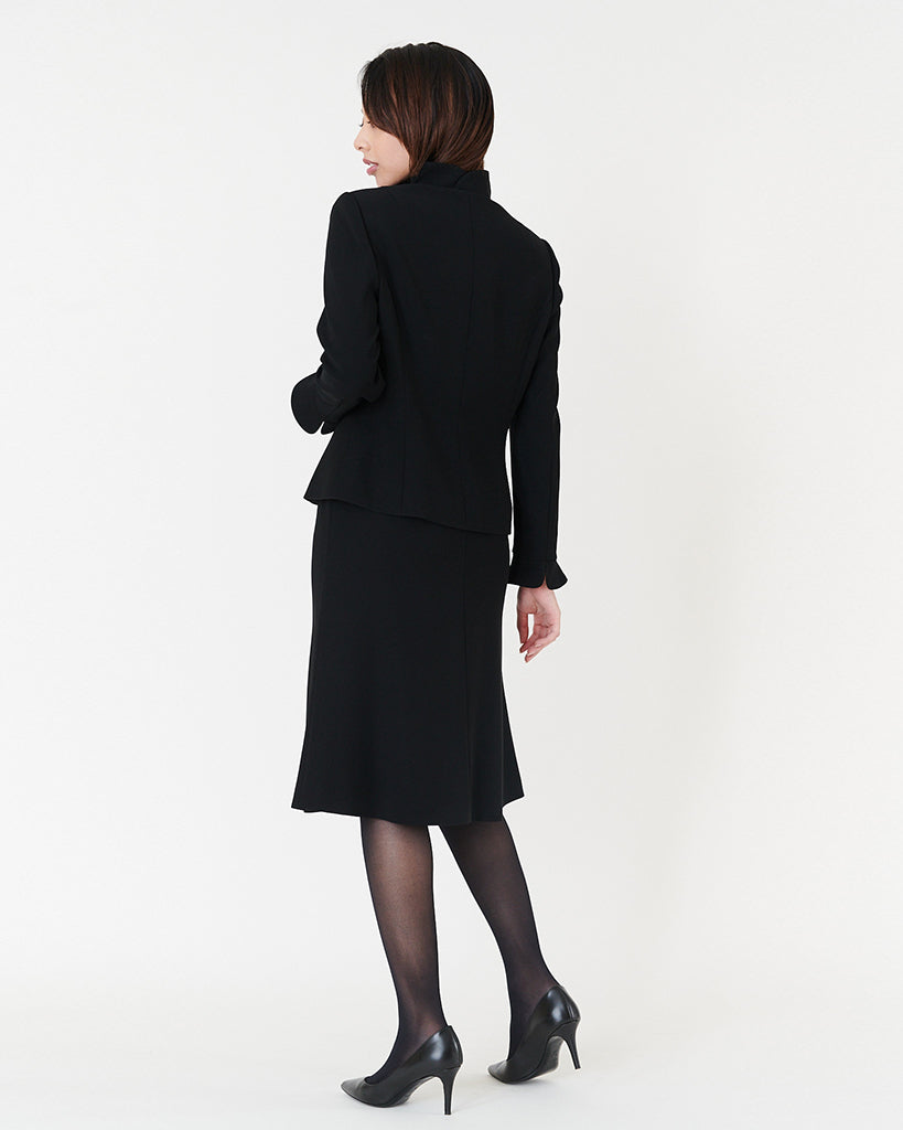 프릴 컬러 블랙 재킷 / Frill Collar Black Jacket