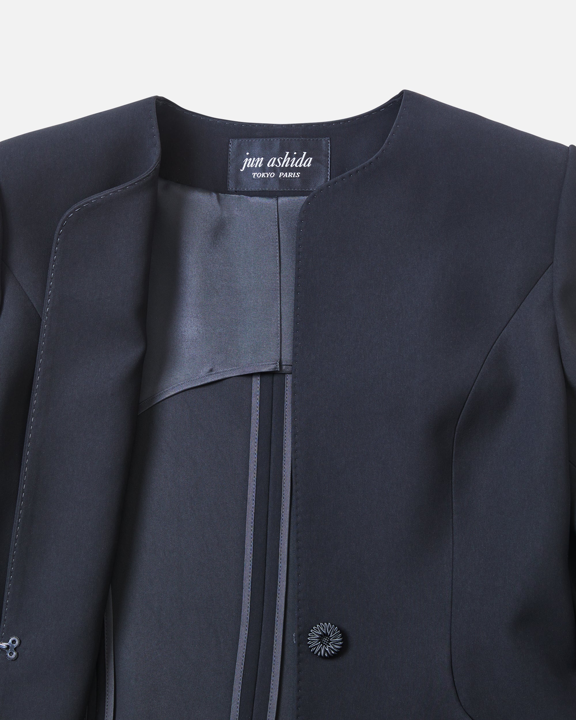 노 컬러 블랙 재킷 / Collarless Black Jacket