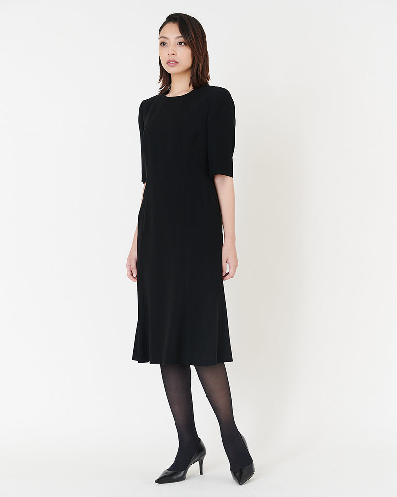 블랙 원피스 / Black Dress