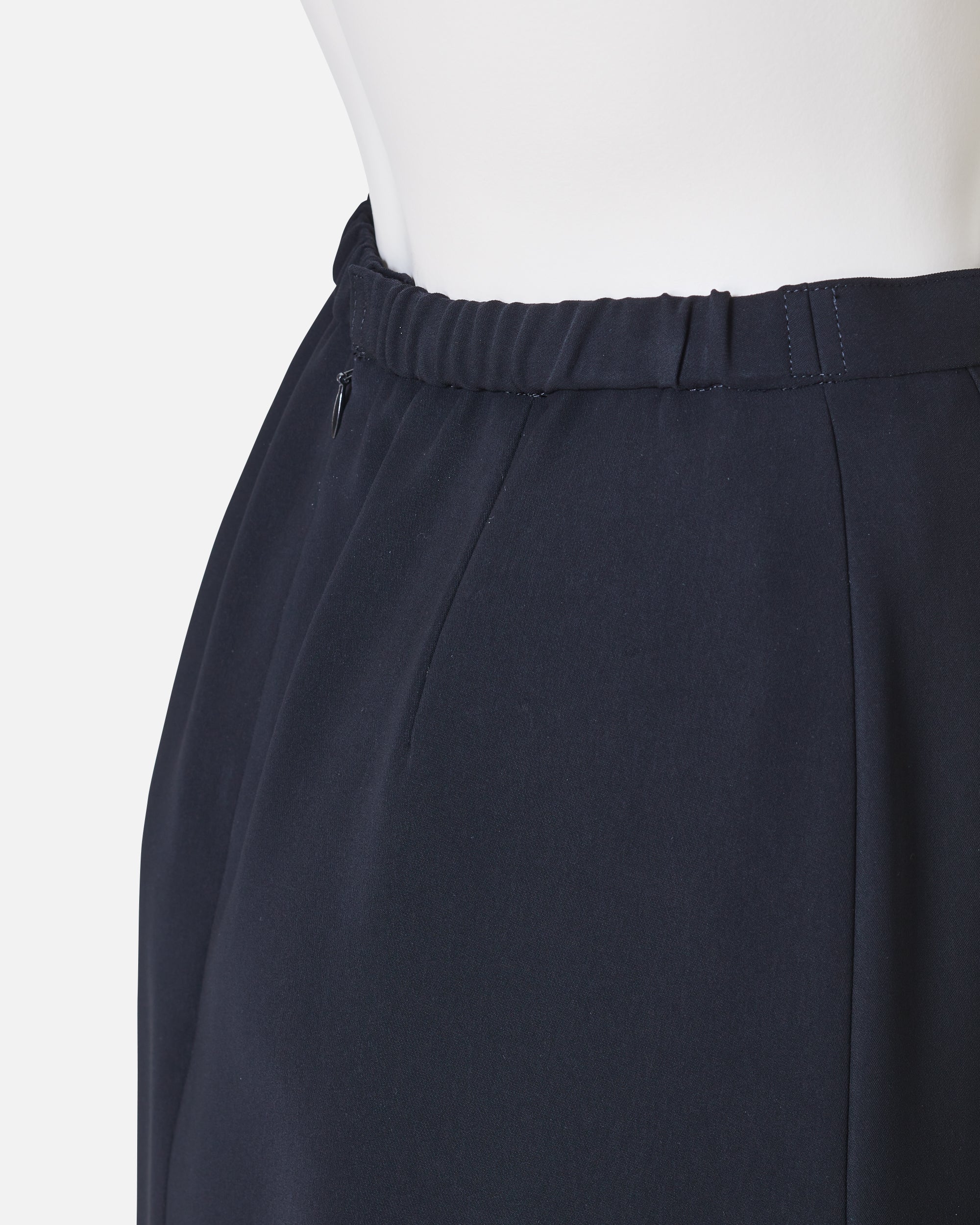 블랙 스커트 / Black Skirt