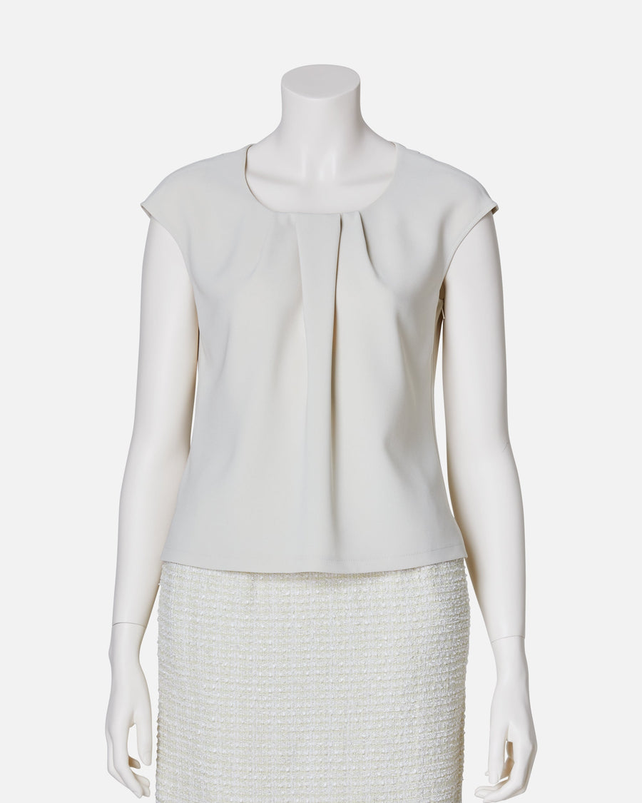 탁 블라우스 / Pleat-Neck Blouse