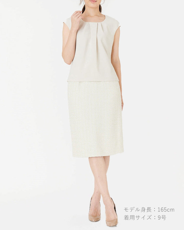 탁 블라우스 / Pleat-Neck Blouse